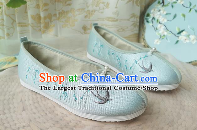 China Song Dynasty Pearls Embroidered Shoes Ancient Young Lady Shoes Traditional Hanfu Blue Cloth Shoes