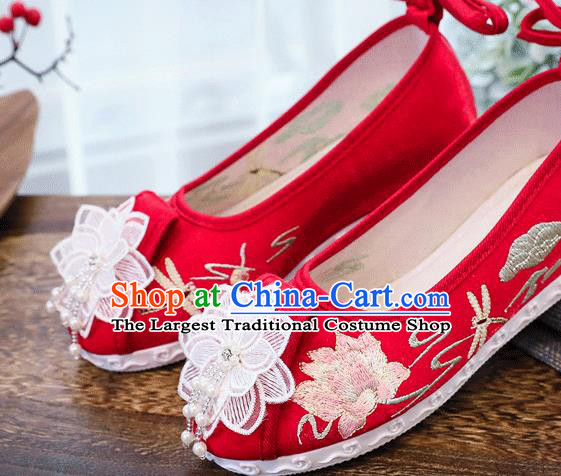 China Embroidered Lotus Shoes Handmade Folk Dance Shoes Traditional Wedding Lace Flower Shoes