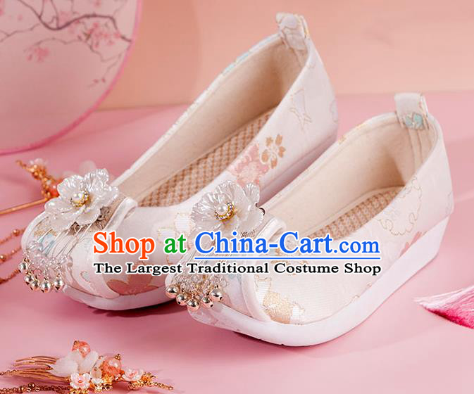 China Traditional Ming Dynasty Princess Shoes Ancient Hanfu Shoes Handmade Beige Brocade Shoes