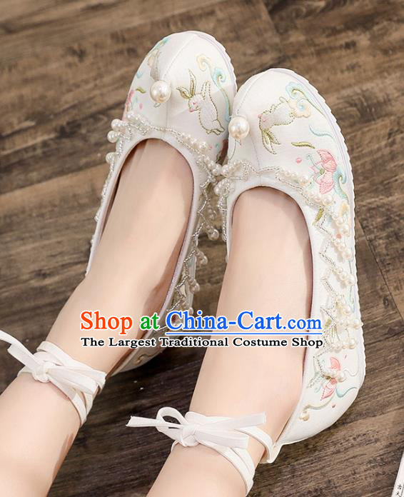 China Traditional Hanfu Pearls Shoes Handmade Ming Dynasty Bow Shoes Ancient Princess Embroidered White Cloth Shoes