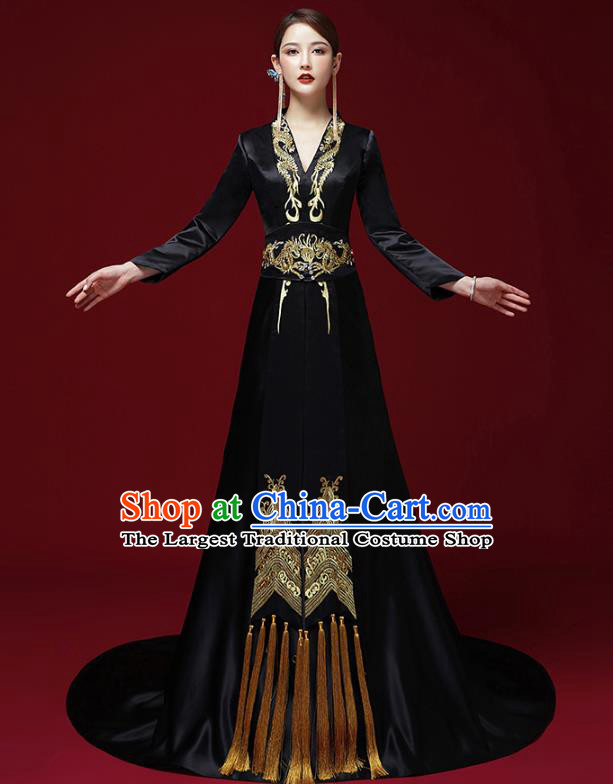 China Catwalks Trailing Dress Garment Compere Black Full Dress Stage Show Embroidered Clothing