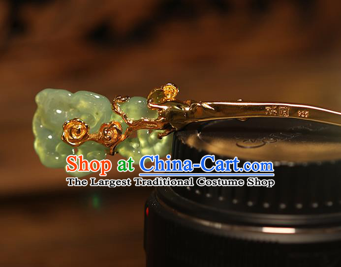 China Handmade Jadeite Cloud Hairpin Traditional Cheongsam Headwear Ancient Palace Lady Golden Hair Stick