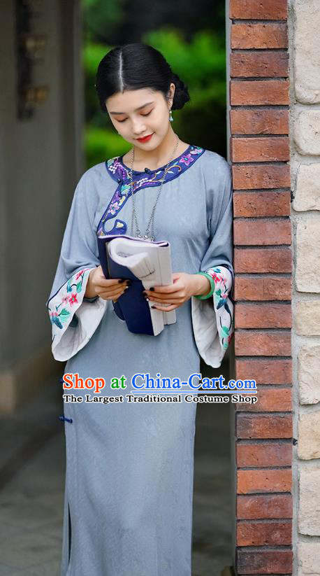 Republic of China Classical Mandarin Sleeve Blue Qipao Dress Traditional Minguo Embroidered Round Collar Cheongsam