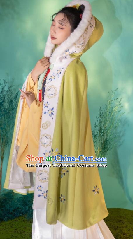 China Ancient Royal Princess Hanfu Cape Traditional Ming Dynasty Female Clothing Embroidered Cloak