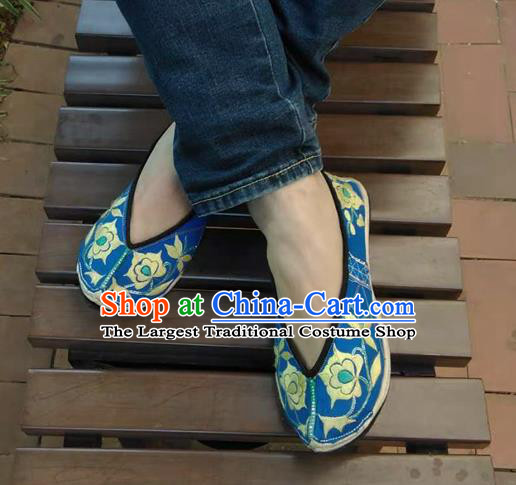 Chinese National Blue Cloth Shoes Traditional Dance Shoes Yunnan Ethnic Embroidered Shoes