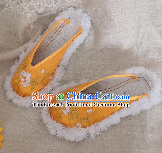 Chinese Handmade Embroidery Shoes Woman Strong Cloth Slippers National Yellow Satin Shoes