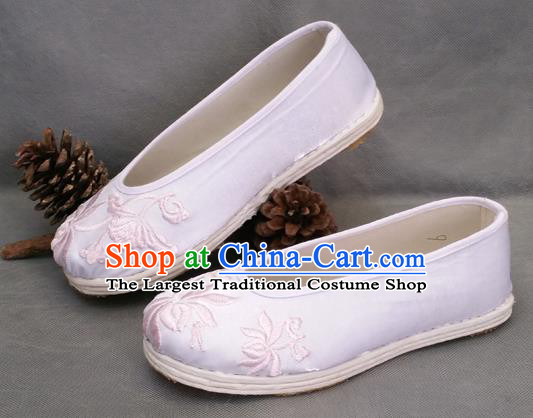 Handmade China Ethnic Folk Dance Shoes National Woman White Satin Shoes Yunnan Embroidered Lotus Shoes