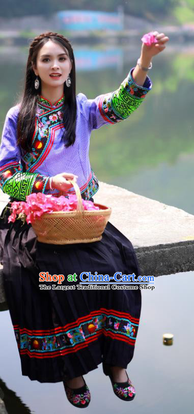 Chinese Bouyei Minority Folk Dance Dress Ethnic Performance Outfits Yi Nationality Woman Clothing Guizhou Festival Dance Garments