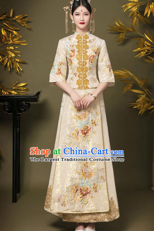 China Embroidery Bottom Drawer Clothing Wedding Garment Costumes Bride Beige Dress Outfits Traditional Xiuhe Suits