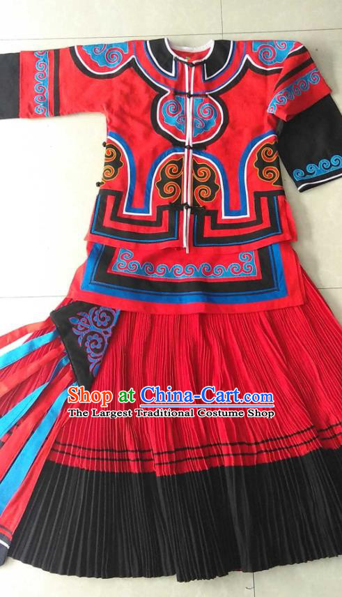 Chinese Liangshan National Minority Bride Red Uniforms Yi Nationality Dance Performance Costumes Ethnic Wedding Clothing