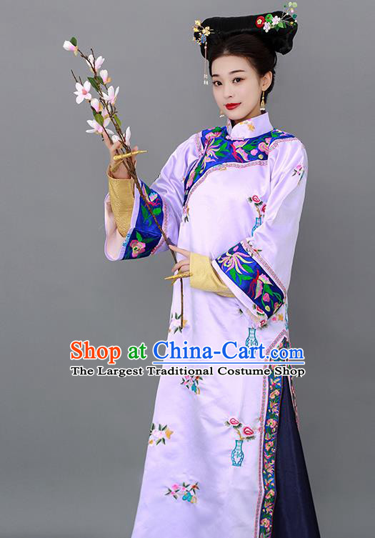 Chinese Qing Dynasty Manchu Woman Costume Ancient Imperial Consort Clothing Court Empress White Dress