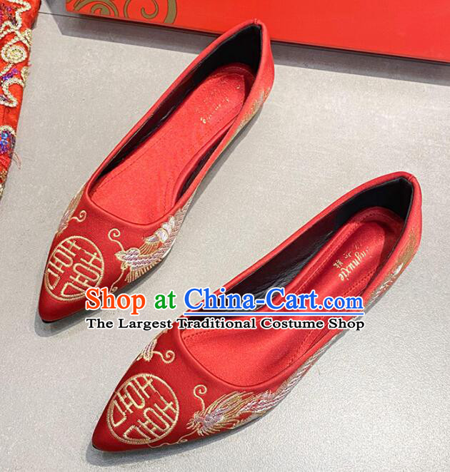 Chinese Handmade Wedding Shoes Embroidered Dragon and Phoenix Shoes Red Satin Shoes