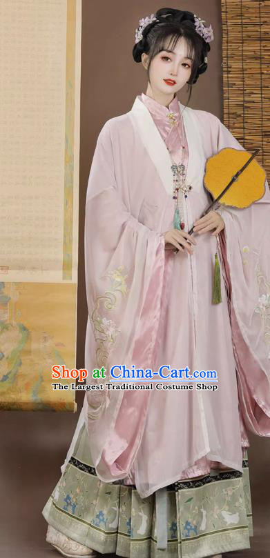 China Traditional Woman Mamian Qun Costumes Ancient Noble Lady Dress Ming Dynasty Clothing