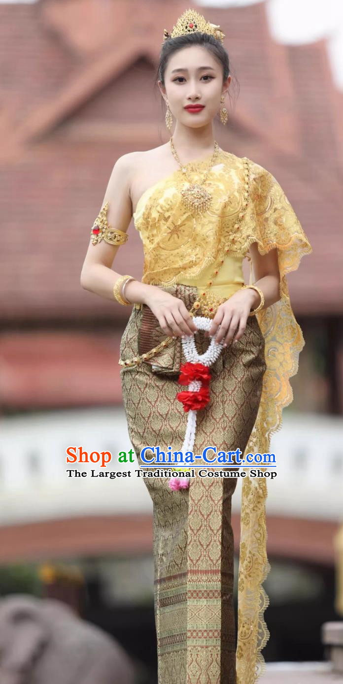 Thai National Costume Women Suit Traditional Classic Thai Dress With Slanted Shoulders And Slit Thai Skirt With Veil