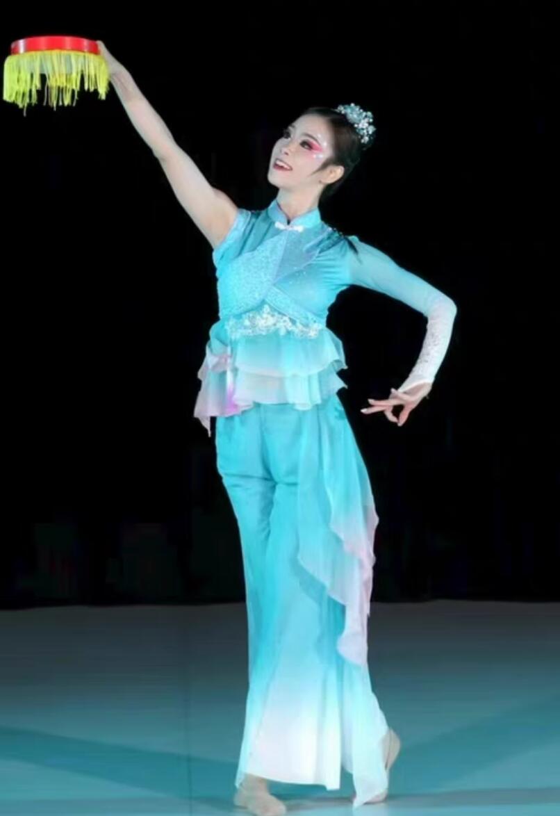 Yangge Costume Lan Shui Jian Yue Yuan Fan Dance Garment Jiaozhou Yangge Classical Dance Outfit