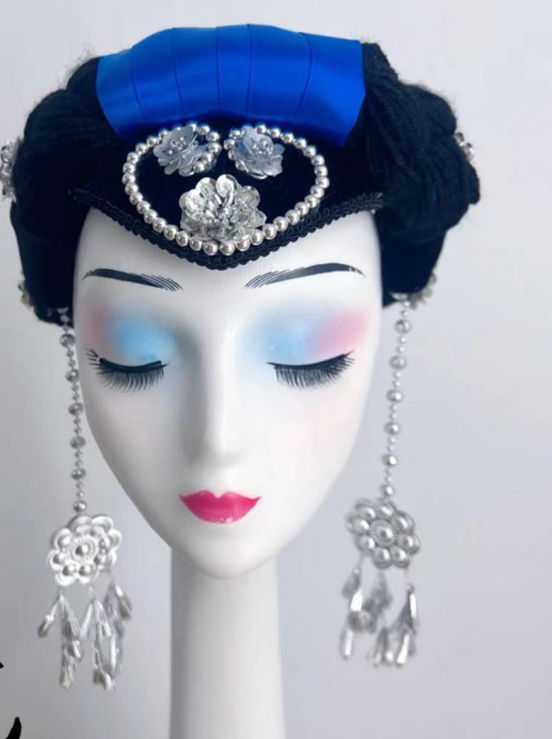 Yi Ethnic Women Hairpieces Yun Shui Yi Ren Dance Headdress Handmade Silver Dance Headwear